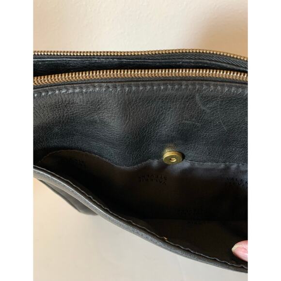 Valerie Stevens leather crossbody bag in black - Picture 8 of 10
